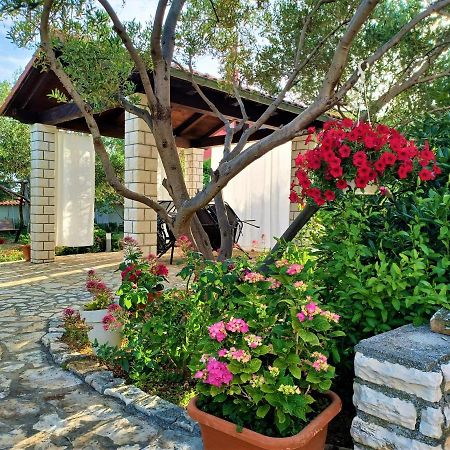Apartmani Milena Barbat na Rabu ภายนอก รูปภาพ