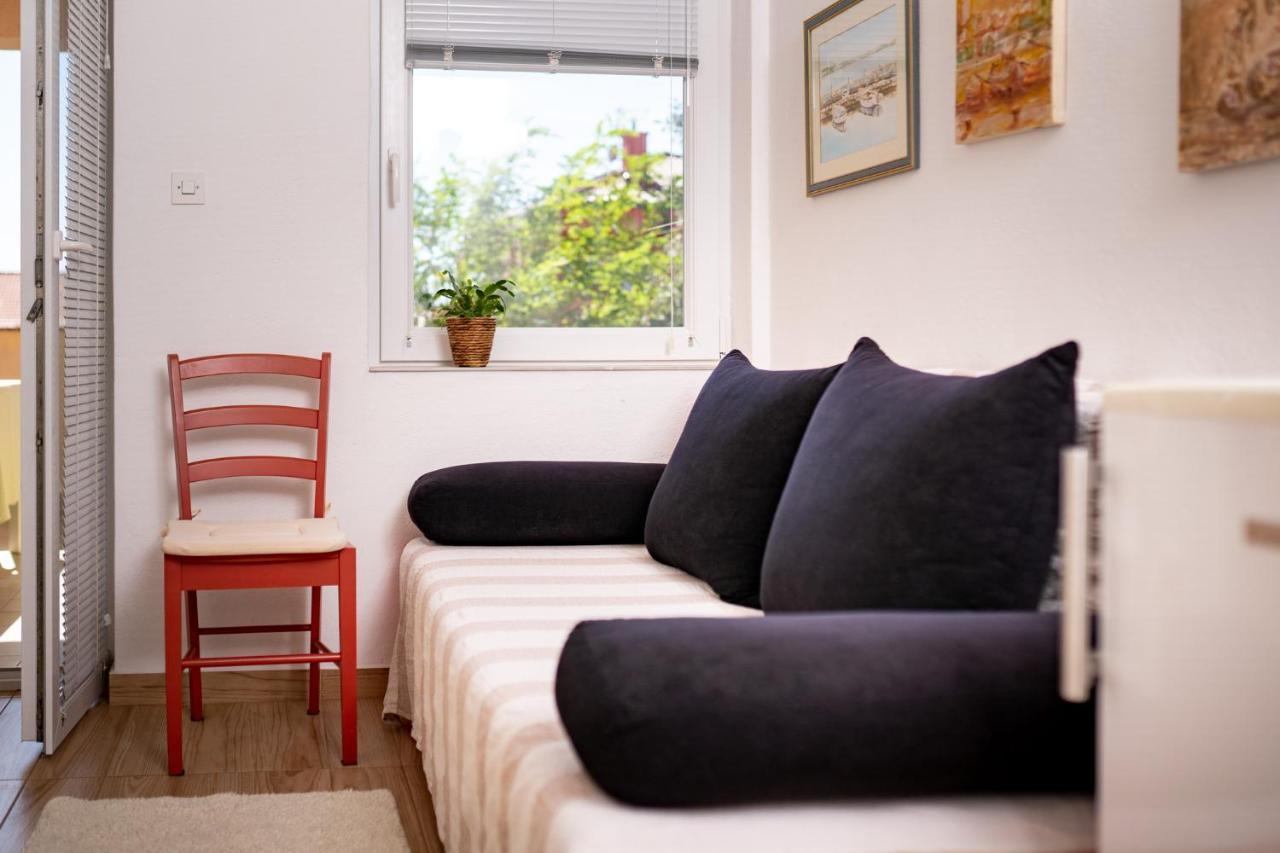 Apartmani Milena Barbat na Rabu ภายนอก รูปภาพ