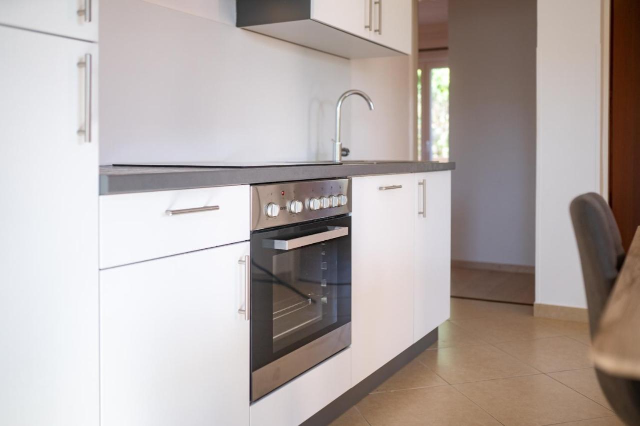 Apartmani Milena Barbat na Rabu ภายนอก รูปภาพ